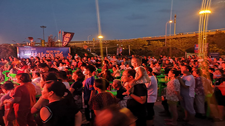 東麗居然之家津夜嘉年華來了，天津又一家夜市周末火爆開街