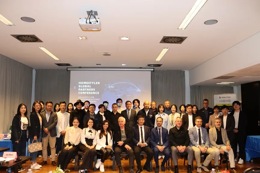 米蘭掀起&ldquo;3D+AI&rdquo;科技熱潮，居然之家攜手居然設計家亮相第62屆米蘭國際家具展